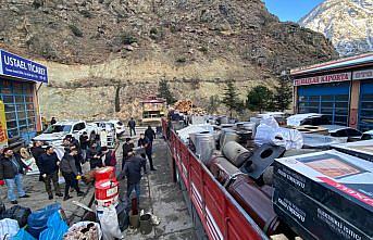 Karadeniz'den deprem bölgesine yardım seferberliği devam ediyor