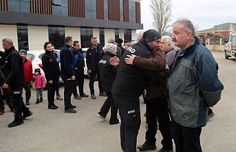 Kastamonu AFAD ekibi, enkazdan 227. saatte çıkardıkları Cemile teyzeyi unutamıyor