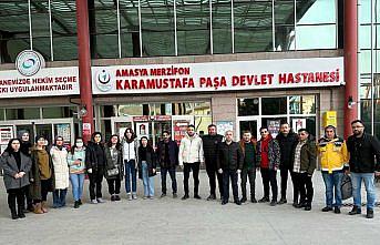 Merzifon'dan depremzedelere yardımlar sürüyor