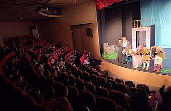 Ordu'da depremzede çocuklar tiyatro oyunu izledi