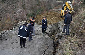 Samsun'un Yakakent ilçesinde heyelan etkili oldu