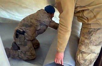 Sinop'ta üretilen şilteler deprem bölgesindeki çadırlara yerleştiriliyor