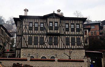 Tarihi Safranbolu evlerindeki çatkı sisteminin yeni yapılarda kullanılması önerisi