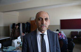 Tokat'ta üretilen atkı, bere ve eşofmanlar depremzedelere ulaştırılıyor