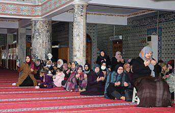 Umre için kutsal topraklara gidecek kafile Havza'dan yola çıktı