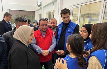 AK Parti Genel Merkez Kadın Kolları Başkanı Keşir, Düzce'de depremzede vatandaşları ziyaret etti