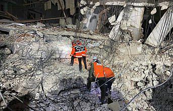 Depremde hayat kurtaran JAK timi Kartalkaya'da görev başında