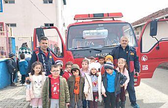 İskilip'te ana sınıfı öğrencilerine itfaiye teşkilatı anlatıldı