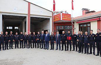 Kastamonu'dan deprem bölgesinde görev yapan itfaiye ekiplerine ziyaret