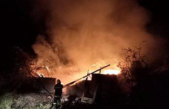 Çorum'da malzeme deposunda çıkan yangın söndürüldü