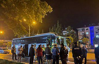 Amasya'da yolcu otobüsü ile tırın çarpışması sonucu 5 kişi yaralandı