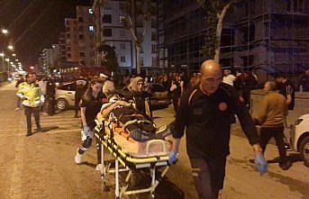 Çorum’da park halindeki 3 araca çarpan otomobilin sürücüsü yaralandı