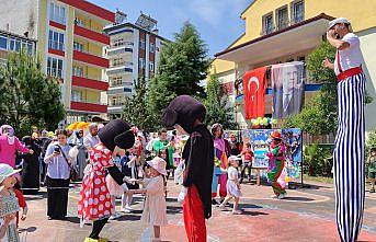 Salıpazarı ilçesinde anaokulu öğrencileri mezuniyet heyecanı yaşadı