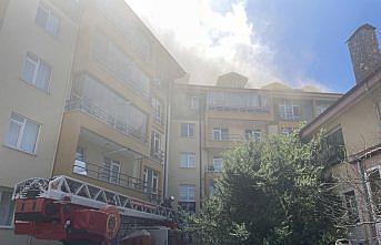 Bolu'da çıkan çatı yangını söndürüldü