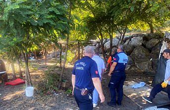 Karadeniz Ereğli'de plajdaki kaçak yapılar kaldırıldı