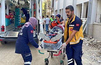 Düzce'de inşaatın ikinci katından düşen işçi yaralandı