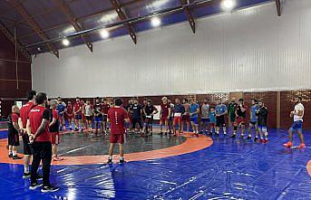 Paris Olimpiyatları'nın biletini dünya şampiyonasında almaya hazırlanıyorlar