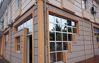 Vakfıkebir Belediyesi binasının camlarını kıran kişi yakalandı