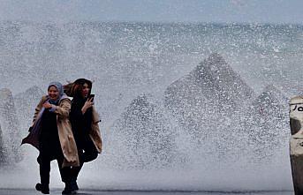 Akçakoca'da balıkçılar, olumsuz hava koşulları nedeniyle denize açılamadı