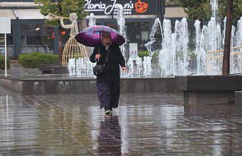Bolu Dağı'nda sis ve sağanak
