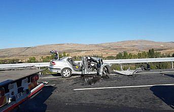 Çorum'da iki otomobilin çarpıştığı kazada 1 kişi öldü, 2 kişi yaralandı