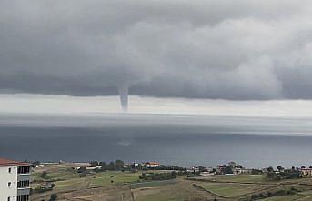 Karadeniz'de hortum oluştu
