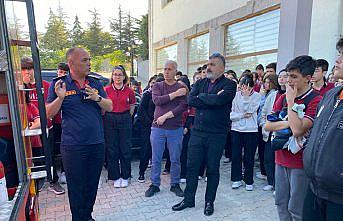 Merzifon’da öğretmen ve öğrencilere afet farkındalık eğitimi verildi