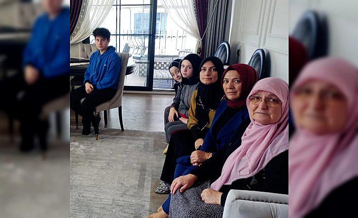 Samsun'da öğrencilerden şehit ailelerine ziyaret