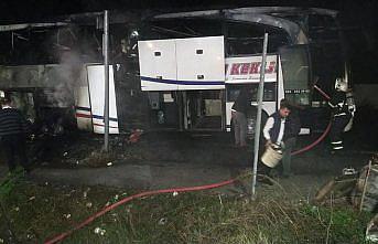 Bolu Dağı Düzce geçişinde yolcu otobüsünde çıkan yangın söndürüldü