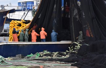 Özel harekat polisi Karadenizli balıkçıların belgeselini hazırladı