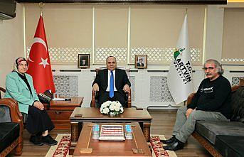 Artvin Valisi Cengiz Ünsal, şairlerle bir araya geldi