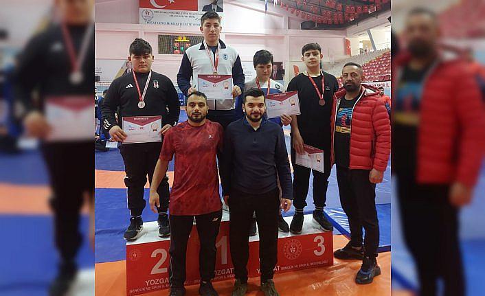 Bafra Gençlik Merkezi sporcusu Kerem Yılmaz, Türkiye Şampiyonası'na katılacak