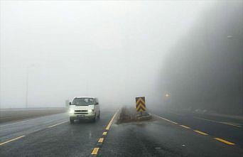 Bolu Dağı'nda sağanak ve sis etkili oluyor