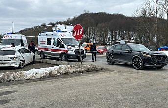 Bolu'da otomobil ile cipin çarpışması sonucu 3 kişi yaralandı