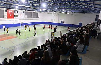 Cide'de 8 Mart “Evinin Sultanları Voleybol Turnuvası“ sona erdi