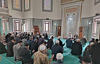 Depremlerde hayatını kaybedenler için Tosya'da mevlit okutuldu