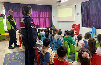 Gerze'de öğrencilere trafik eğitimi verildi