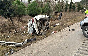 Karabük'te devrilen otomobildeki 1 kişi öldü, 1 kişi yaralandı