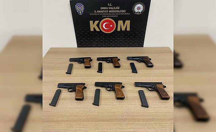 Ordu'da ruhsatsız tabancayla yakalanan 2 kişiden biri tutuklandı