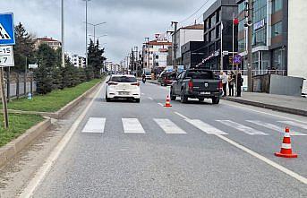 Bafra’da otomobilin çarptığı yaşlı kadın yaralandı