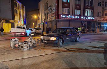 Bafra’da otomobille çarpışan motosikletin sürücüsü yaralandı