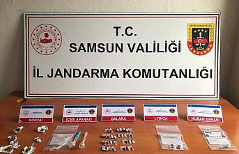 Bafra'da uyuşturucu operasyonlarında 5 zanlı yakalandı