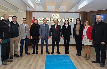 THK Artvin Şubesi Yönetim Kurulu üyelerinden Vali Ünsal'a ziyaret