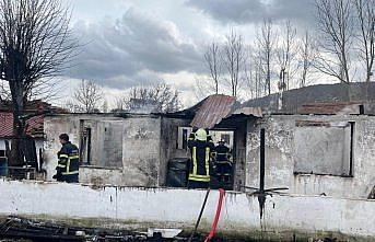 Tokat'ta yangın çıkan ev kullanılamaz hale geldi