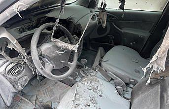 Tokat'ta yangın çıkan otomobilde hasar meydana geldi