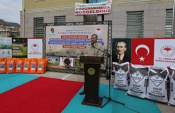 Amasya'da çiftçilere nohut ve yağlık ayçiçeği tohumu dağıtıldı