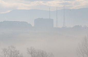 Bolu'da sis etkili oldu