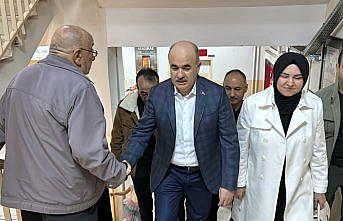 Çorum Valisi Dağlı oy kullandı