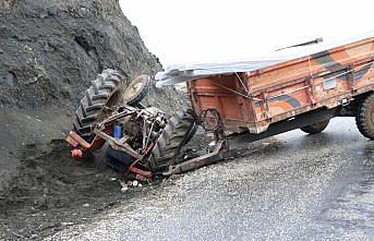Çorum'da devrilen traktörün sürücüsü yaralandı