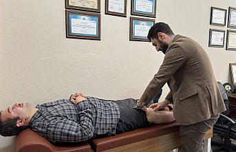 Diz bağlarındaki kopma nedeniyle 3 yıldır güçlükle yürüyen kişi ameliyatla sağlığına kavuştu